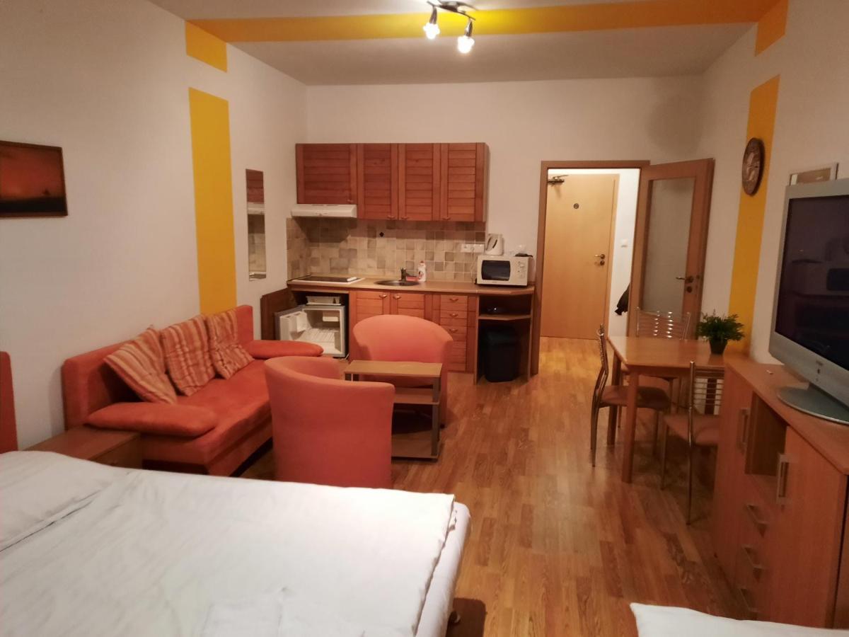 Apartmány Fatrapark Hrabovo Rózsahegy Kültér fotó